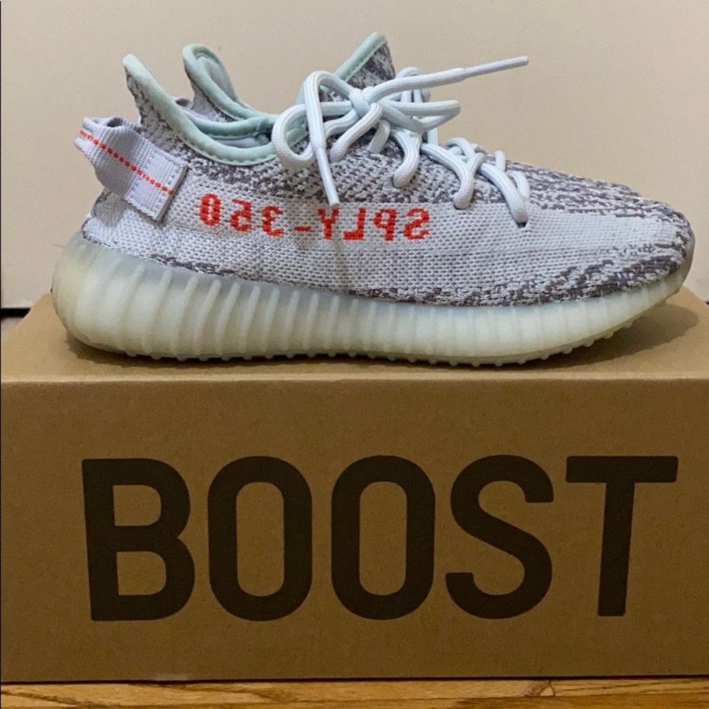 Yeezy Boost 350 V2 - Picture 3 of 4